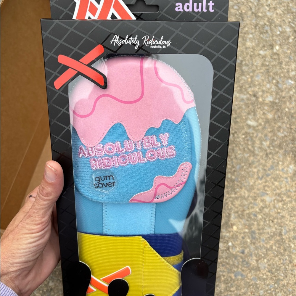 ⚾🫧 Aria X Absolutely Ridiculous – “Bubblegum Saver” Sliding Mitt 💕